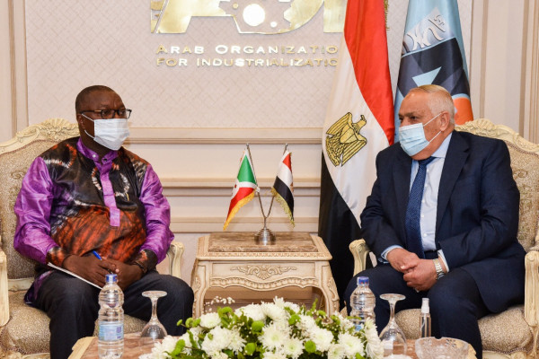 Discussions of the President of the Arab Organization for Industrialization and the Presidential Adviser to the sisterly Republic of Burundi to enhance cooperation in the defense industries