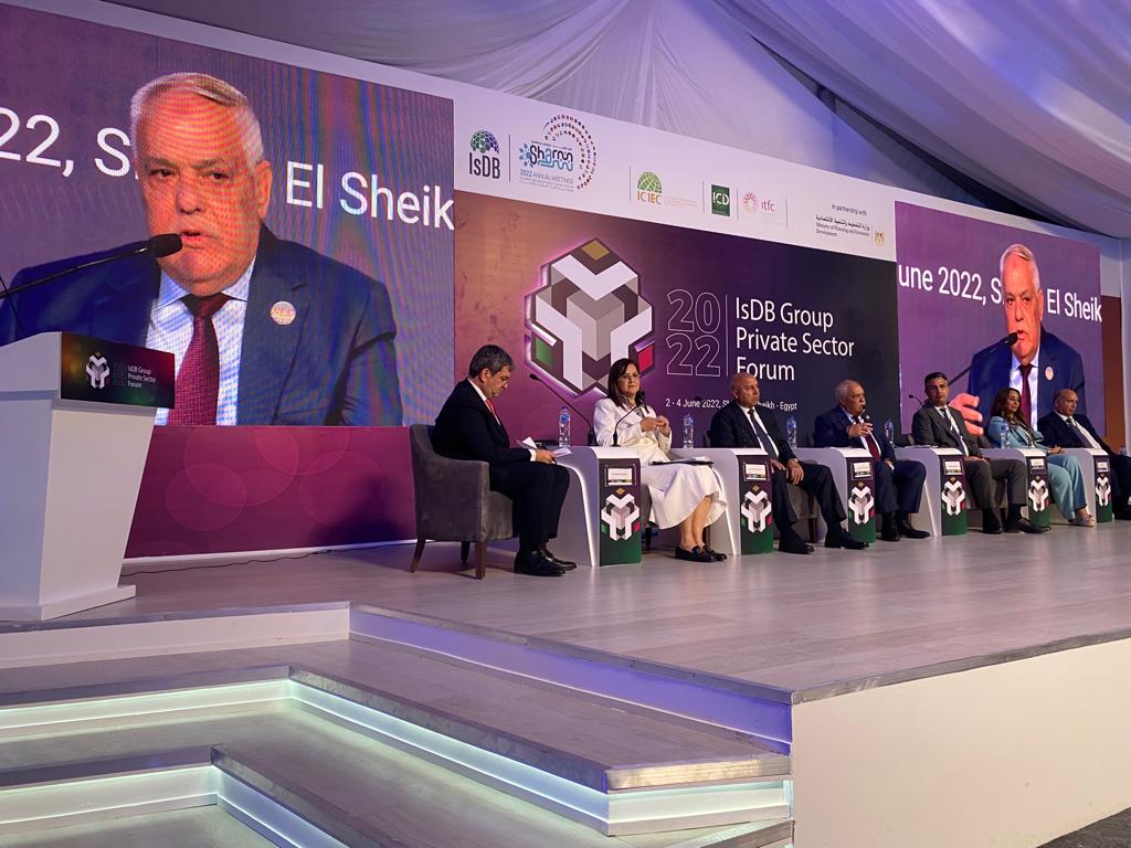 خلال مشاركته فعاليات الإجتماع السنوي لمجموعة البنك الإسلامي للتنمية      "التراس" يجري محادثات مكثفة مع وفود الشركات العالمية وكبار المستثمرين