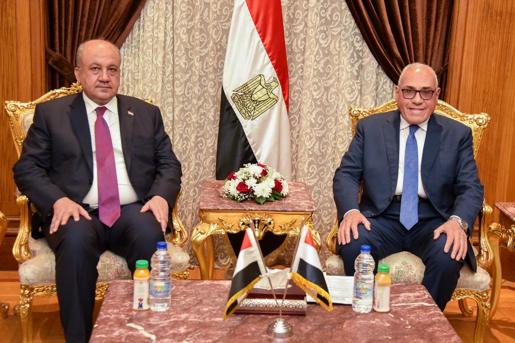 During the talks of the Chairman of the AOI and the Iraqi Minister of Defense Examining ways to enhance prospects for joint partnership and cooperation