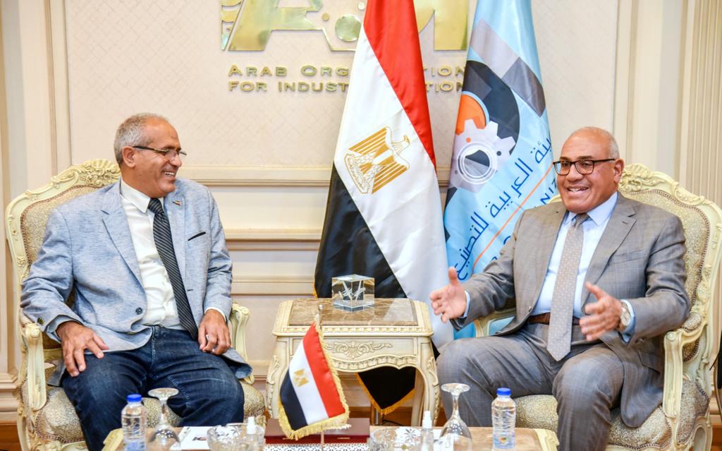A cooperation protocol between the AOI  and New Cairo University of Technology to develop and modernize the fields of manufacturing with innovative solutions