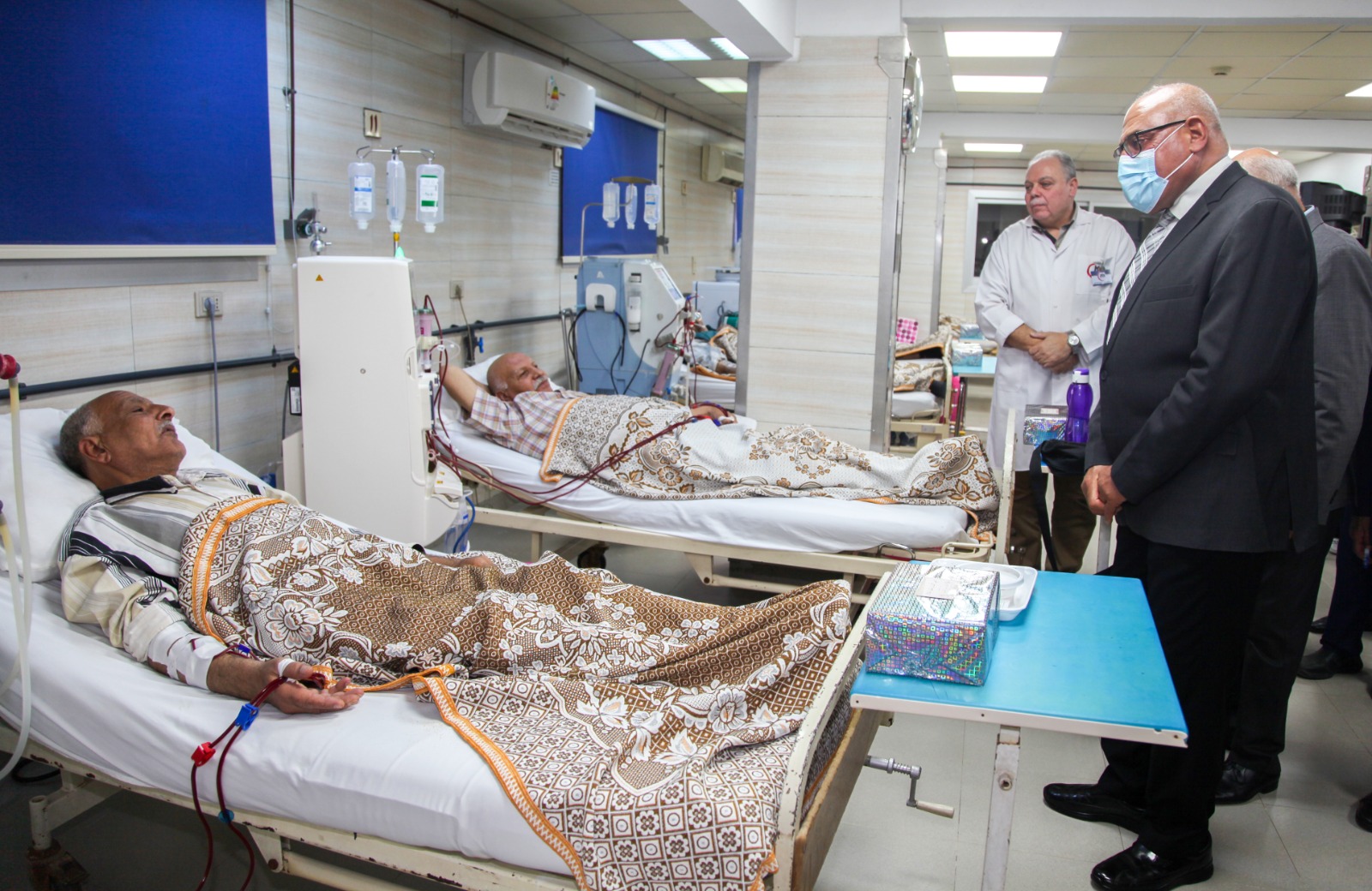 The Chairman of the AOI inspects the hospital for the staff of the organization  Maadi area