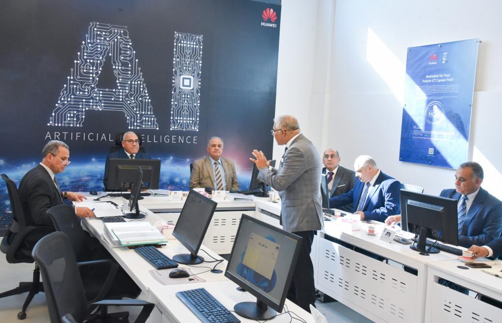 رئيس الهيئة العربية للتصنيع يترأس  اجتماعات اللجنة العليا لشئون التوظيف لشغل وظائف مستوى الإدارة العليا بالهيئة
