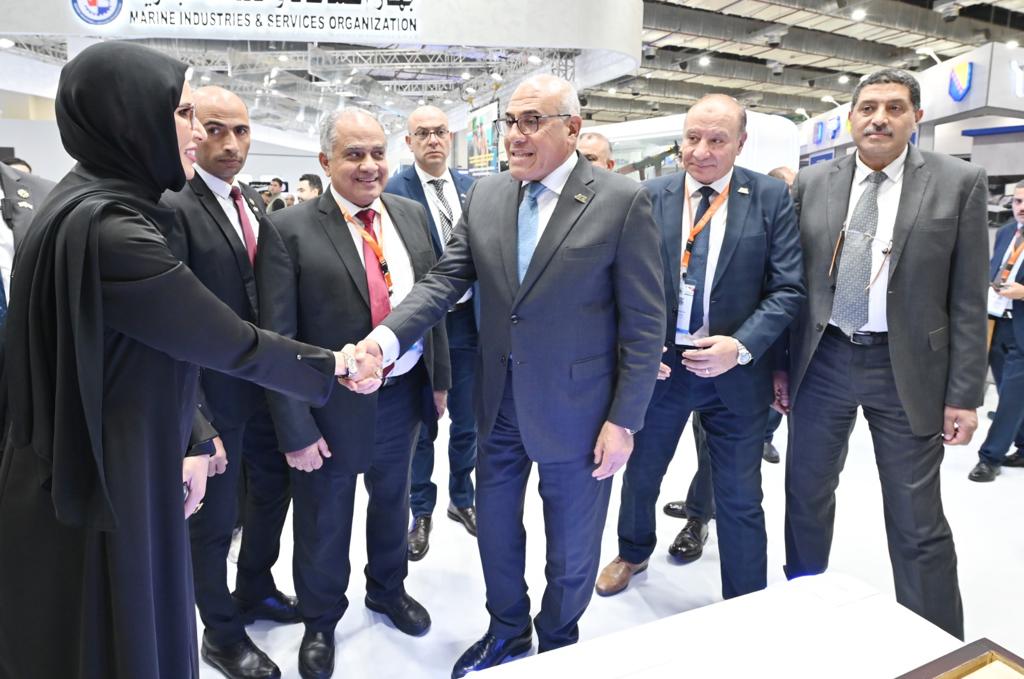 The Emirati Tawazun Defense Industries Group visits the pavilion of the AOI  within the activities of the EDEX 2023 exhibition