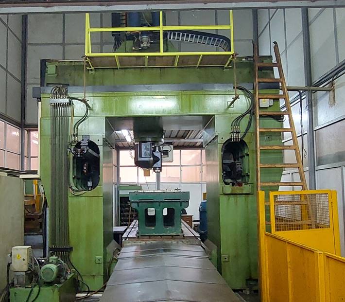 3 to 5 Axis CNC Milling Machines