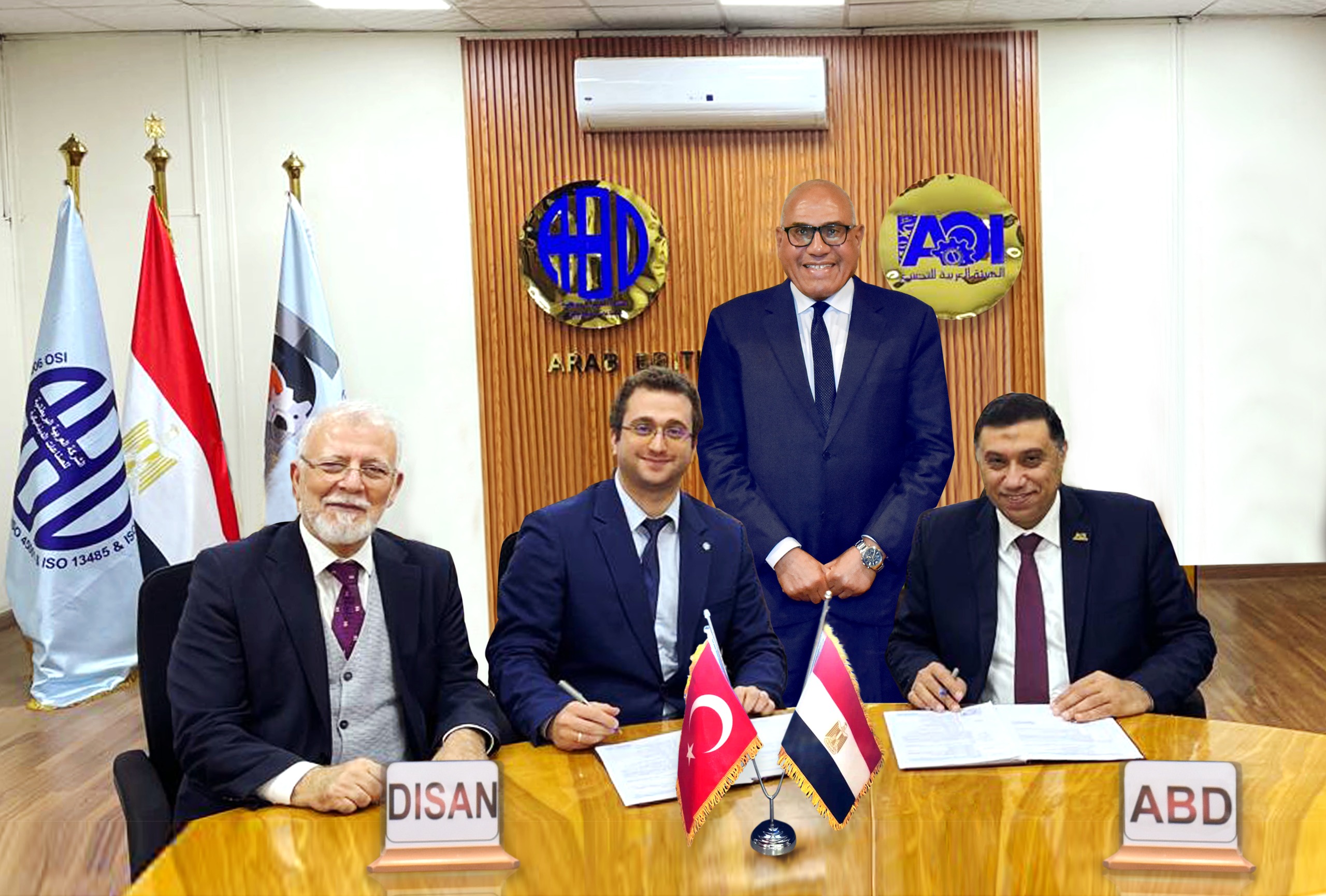 The AOI  enhances the areas of Egyptian-Turkish cooperation and signs a contract to manufacture 4 waste recycling plants with the Turkish company   Disan
