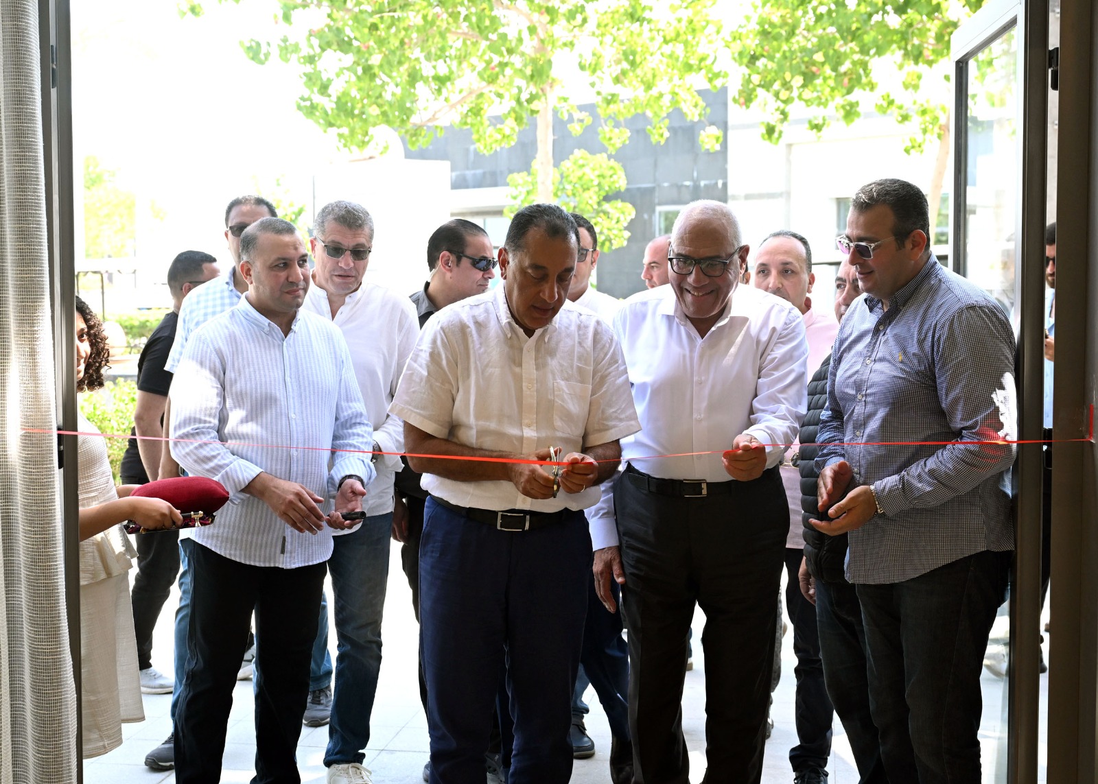 اشادة رئيس الوزراء  بريادة الهيئة العربية للتصنيع في توطين أحدث تكنولوجيات تصنيع الأجهزة الكهربائية والإلكترونية والمنتجات الخشبية  تحت شعار" صنع في مصر"