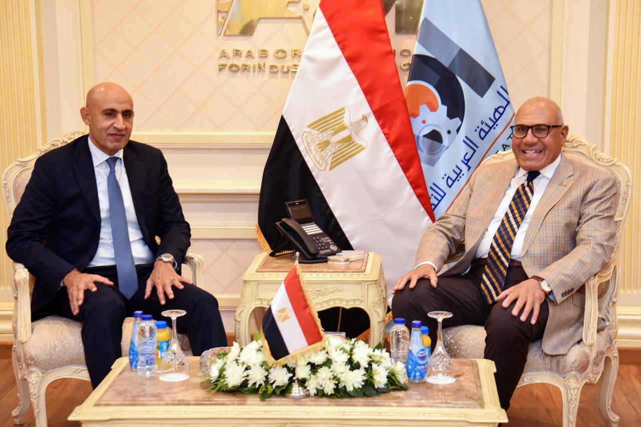 Le chef de l’OAI et le ministre de l’Éducation et de l’Enseignement technique examinent le renforcement de la coopération dans les domaines de l’enseignement interactif