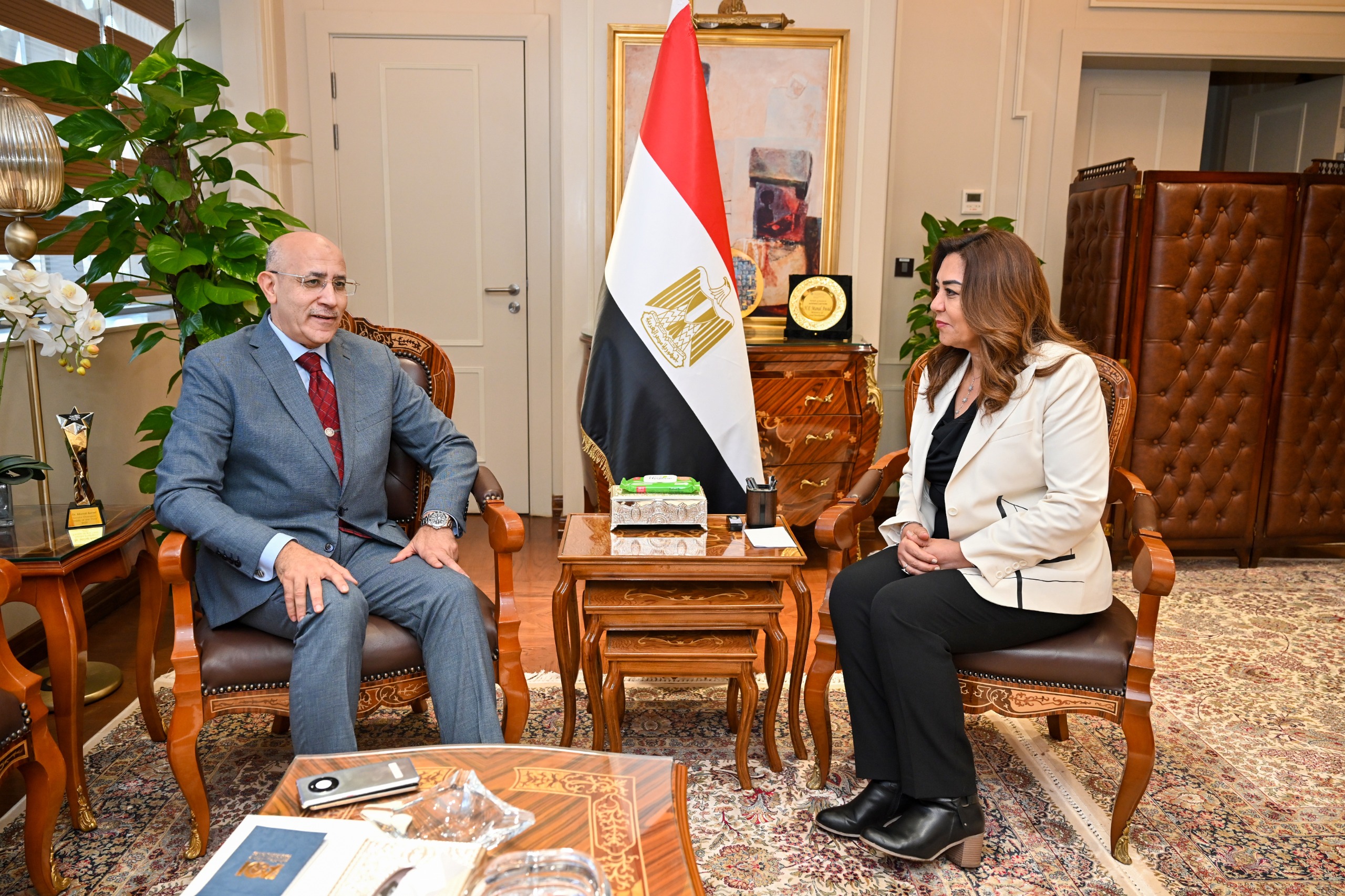 مباحثات رئيس الهيئة العربية للتصنيع ووزيرة التنمية المحلية والبيئة  لمتابعة  آخر مستجدات الموقف التنفيذي  لمشروع تطهير مصرف كيتشنر