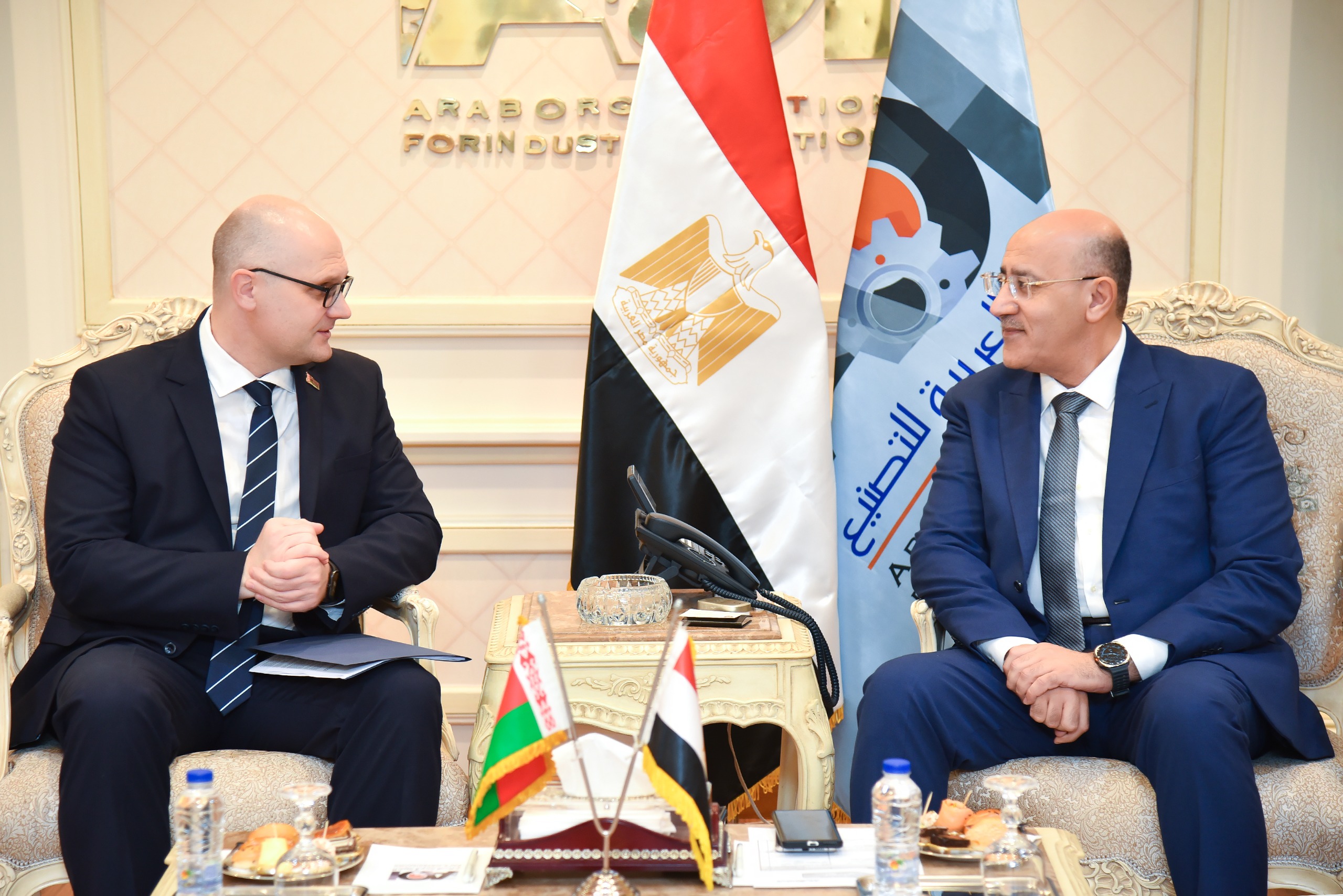 Chairman of the Arab Organization for Industrialization Discusses Cooperation and Investment Attraction with the Belarusian Ambassador to Cairo