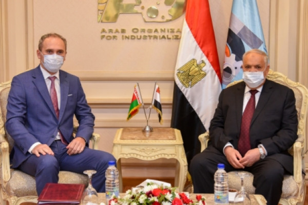 The Arab Organization for Industrialization receives the ambassador of Belarus to discuss partnership, localize technology and train human cadres