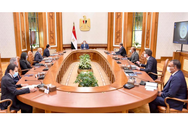 President El-Sisi meets with the head of the German company dmg mori